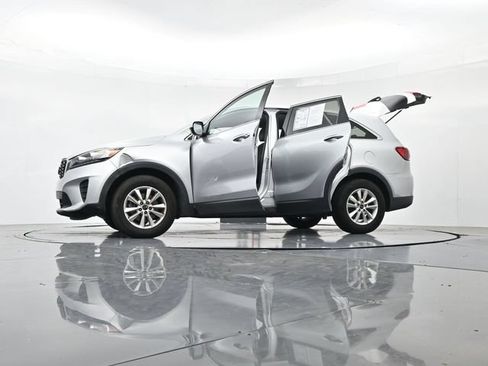 Used 2019 Kia Sorento L FWD image 53
