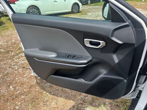 Used 2025 Kia K4 LXS FWD image 18