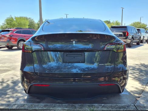 Used 2024 Tesla Model Y Long Range AWD/4WD image 6