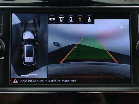 Used 2018 Bentley Bentayga image 42