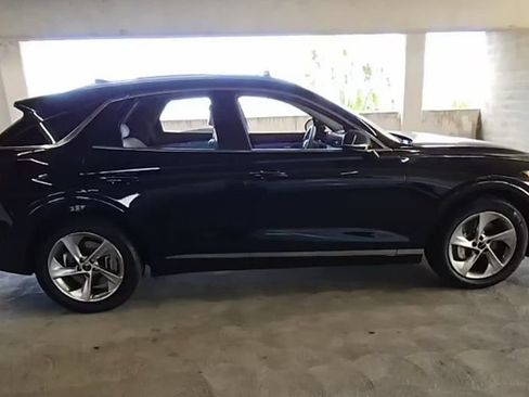 Used 2026 Genesis GV70 2.5T Advanced AWD/4WD image 5