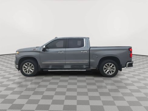 Used 2019 Chevrolet Silverado 1500 LTZ w/ LTZ Premium Package AWD/4WD image 15