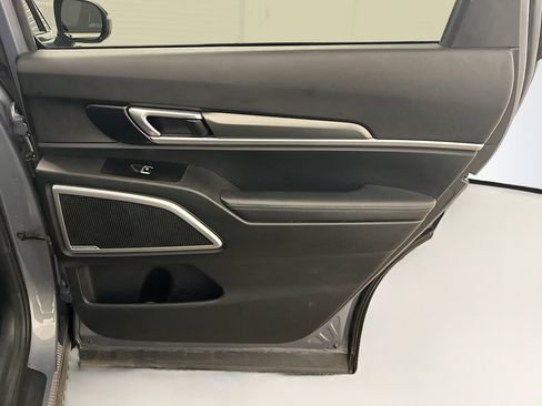 Used 2020 Kia Telluride LX image 31