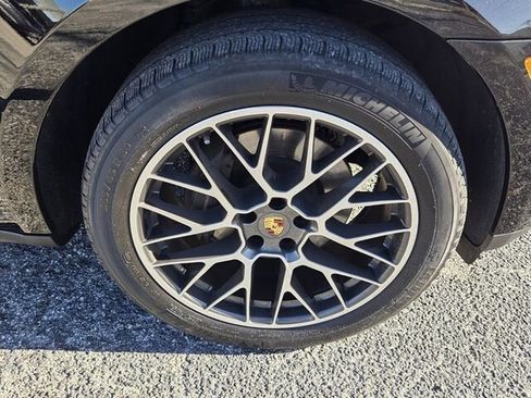 Used 2018 Porsche Macan Sport Edition image 15