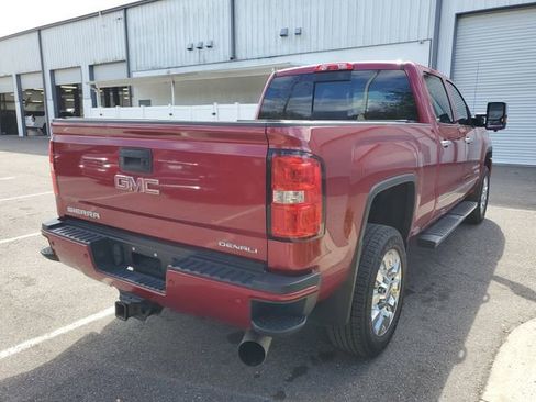 Used 2018 GMC Sierra 2500 Denali w/ Duramax Plus Package image 4