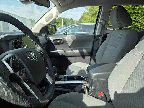 Used 2023 Toyota Tacoma SR5 w/ Technology Package RWD image 6