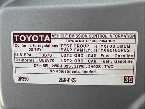 Used 2017 Toyota Highlander XLE FWD image 30