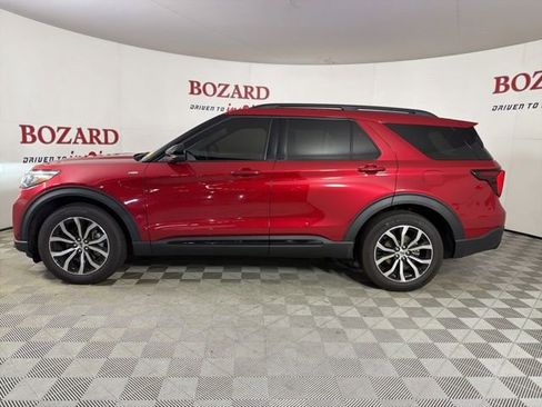 Used 2025 Ford Explorer ST-Line RWD image 5