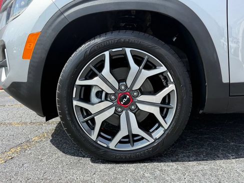 Used 2022 Kia Seltos SX AWD/4WD image 6