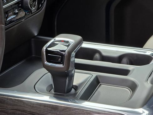 Used 2024 Chevrolet Silverado 1500 LTZ AWD/4WD image 24