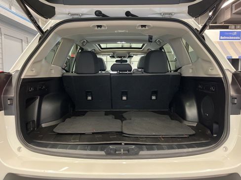 Used 2024 Subaru Forester Sport image 32