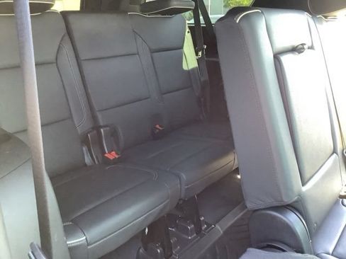 Used 2022 GMC Yukon XL SLT w/ SLT Premium Package AWD/4WD image 22