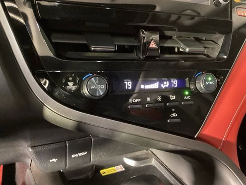 Used 2022 Toyota Camry XSE image 16