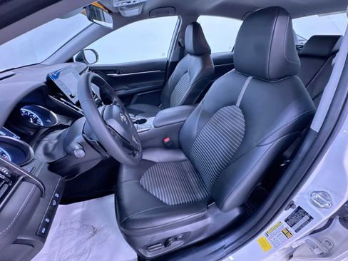 Used 2024 Toyota Camry SE FWD image 14