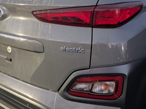 Used 2021 Hyundai Kona Ultimate image 14