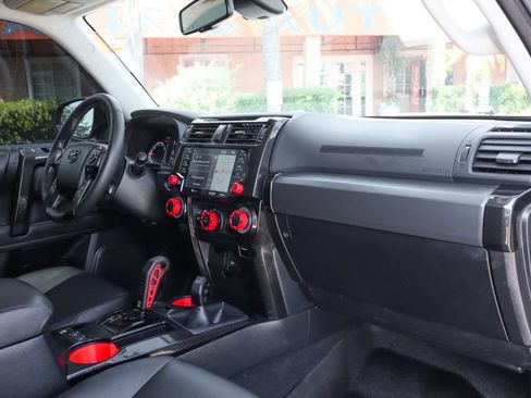 Used 2024 Toyota 4Runner TRD Off-Road Premium w/ Moonroof Package AWD/4WD image 42