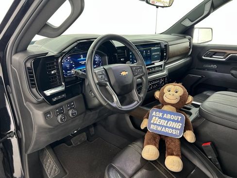 Used 2024 Chevrolet Silverado 1500 High Country w/ Technology Package AWD/4WD image 9