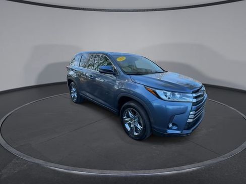 Used 2019 Toyota Highlander Limited Platinum image 4