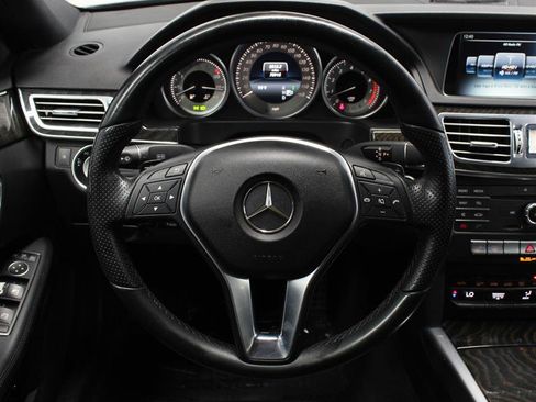 Used 2016 Mercedes-Benz E 350 Sedan w/ Premium Package image 14