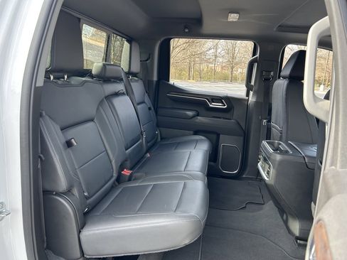 Used 2022 GMC Sierra 1500 SLT w/ SLT Premium Plus Package image 46