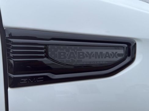 Used 2024 GMC Sierra 1500 Elevation image 9