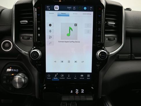 Used 2025 RAM 1500 Laramie image 16