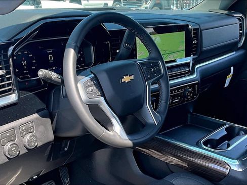 New 2026 Chevrolet Silverado 2500 LT w/ Z71 Chrome Sport Edition AWD/4WD image 6