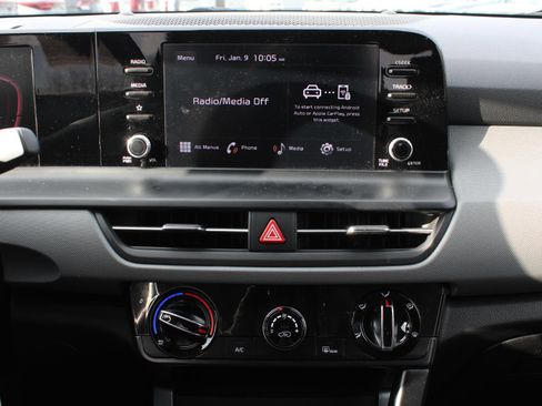 Certified 2024 Kia Seltos LX image 12