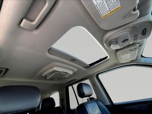 Used 2008 Chevrolet TrailBlazer SS w/ Sun And 6-Disc Cd Package image 21