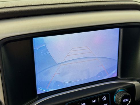 Used 2018 GMC Sierra 1500 SLE image 16