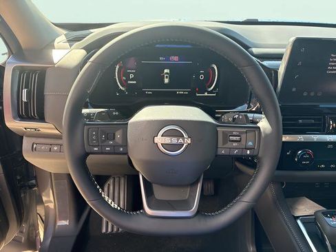 New 2026 Nissan Pathfinder SL FWD image 11