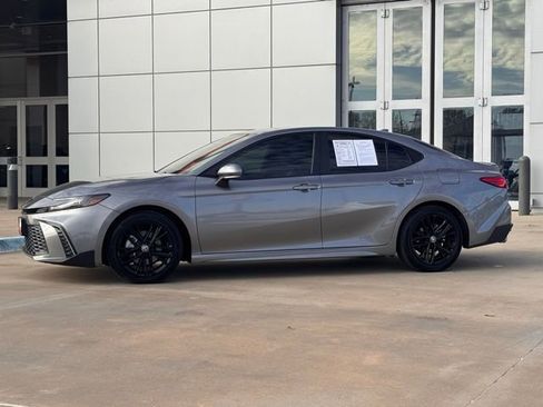 Used 2025 Toyota Camry LE image 55