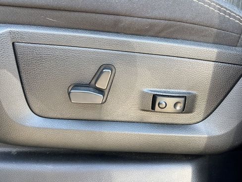 Certified 2024 RAM 3500 Big Horn w/ Sport Appearance Package image 17