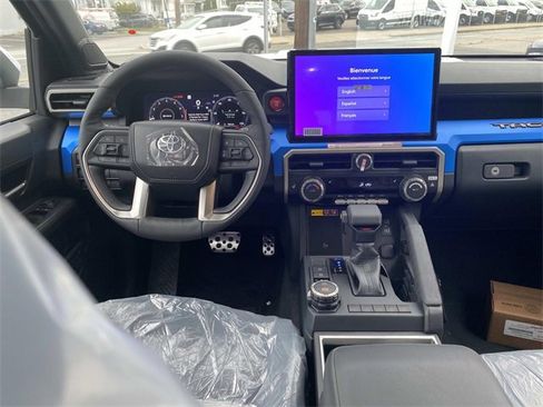 New 2025 Toyota Tacoma TRD Sport image 7