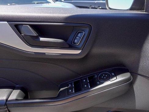 Used 2022 Ford Escape SE AWD/4WD image 11