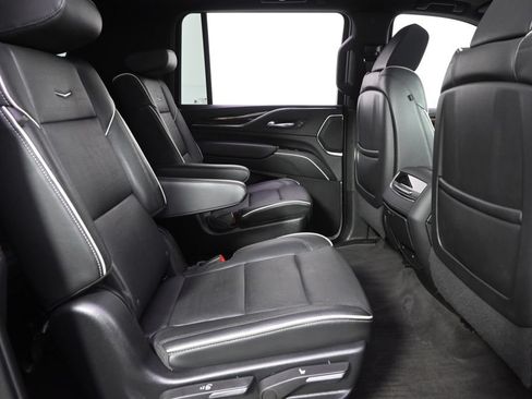Used 2022 Cadillac Escalade ESV Premium Luxury w/ Performance Package AWD/4WD image 18