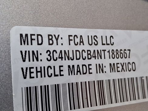 Certified 2022 Jeep Compass Limited w/ Sun and Sound Group image 26