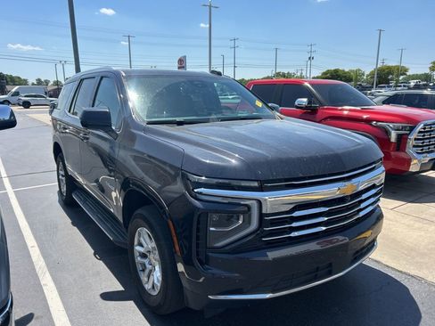 Used 2025 Chevrolet Tahoe LT image 1