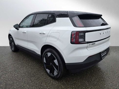 New 2026 Volvo EX30 Plus w/ Protection Package image 5