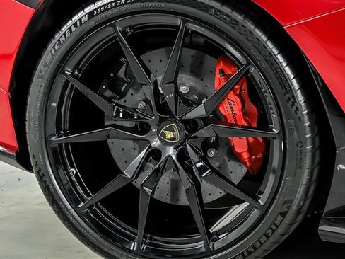Used 2019 Lamborghini Aventador S AWD/4WD image 14