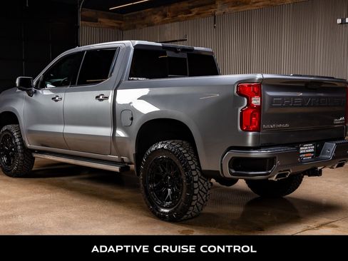 Used 2021 Chevrolet Silverado 1500 High Country w/ Technology Package image 7