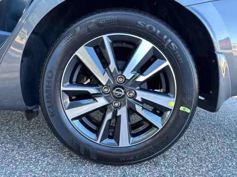 New 2025 Nissan Versa SV w/ Trunk Package image 19