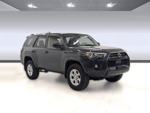 Used 2024 Toyota 4Runner SR5 image 6