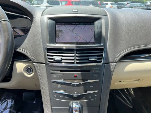 Used 2013 Lincoln MKT AWD image 14