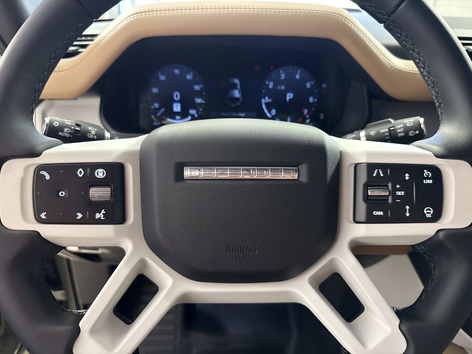 New 2026 Land Rover Defender 110 X-Dynamic SE AWD/4WD image 28