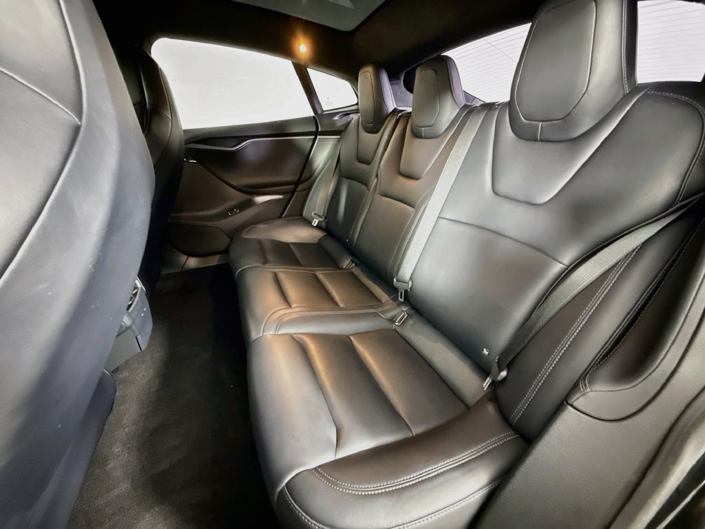 Used 2019 Tesla Model S 75D AWD/4WD image 24
