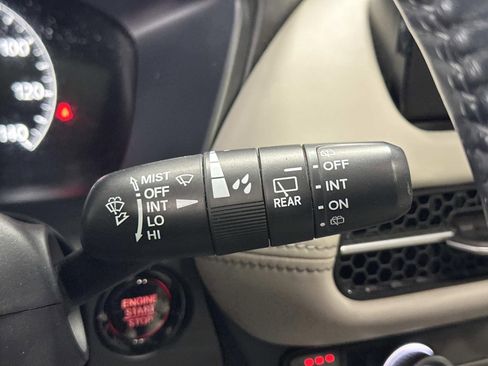 Used 2023 Honda HR-V EX-L image 27