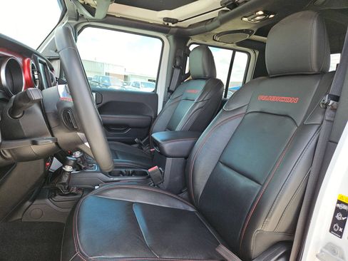 Used 2023 Jeep Gladiator Rubicon w/ LED Lighting Group AWD/4WD image 13
