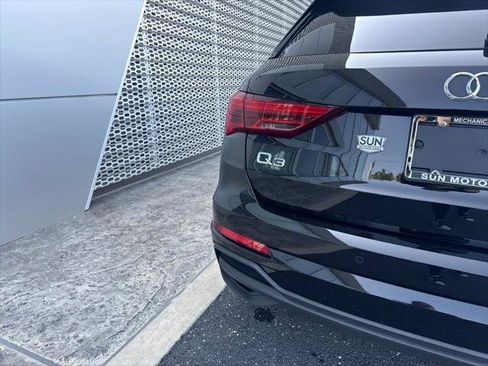 Certified 2023 Audi Q3 2.0T Premium w/ Convenience Package AWD/4WD image 47