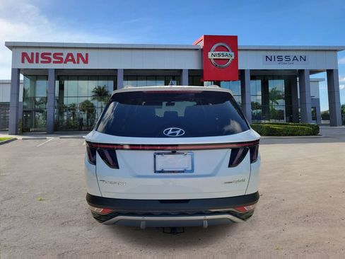 Used 2023 Hyundai Tucson Limited AWD/4WD image 3